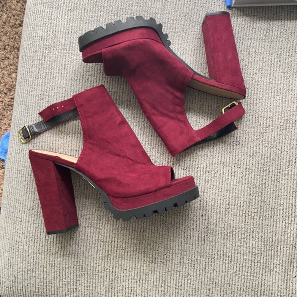 Platform heel